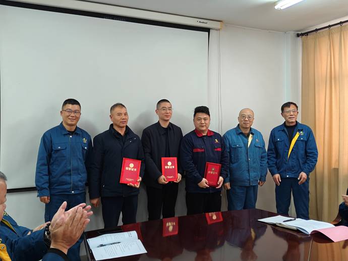 第一事業(yè)部冶化協(xié)力項目部獲銅冠冶化公司“強化意識，防控風險”...